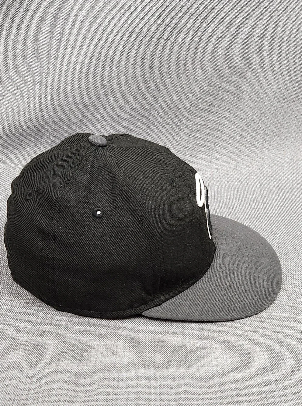 New Era LA Angeles Black and Grey Fitted Hat. 7